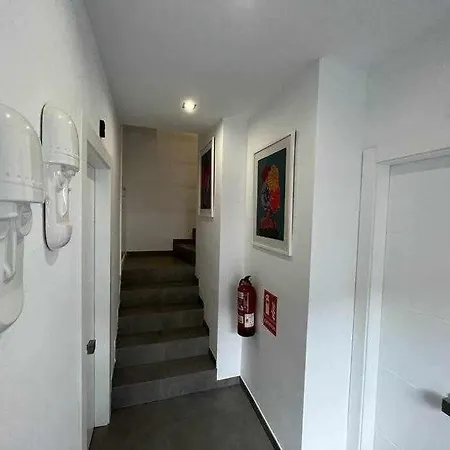 Xxi E Morales & Arnal Apartment