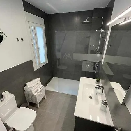 Xxi E Morales & Arnal Apartment